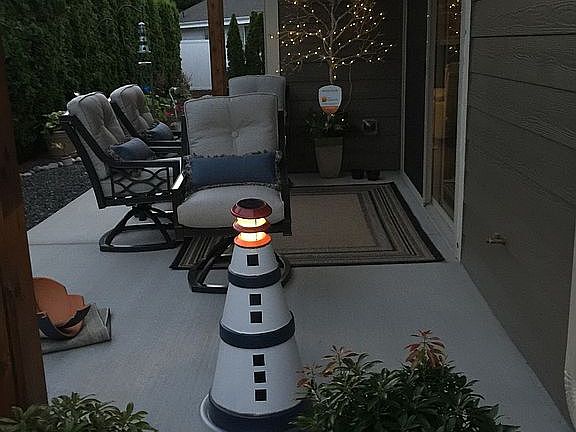 2nd image of 8177 Comox Rd