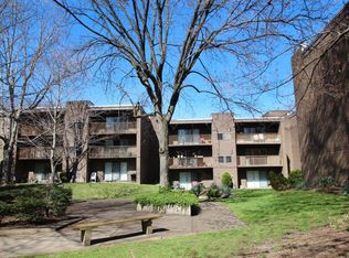 650 Kelly Ave #B, Pittsburgh, PA 15221