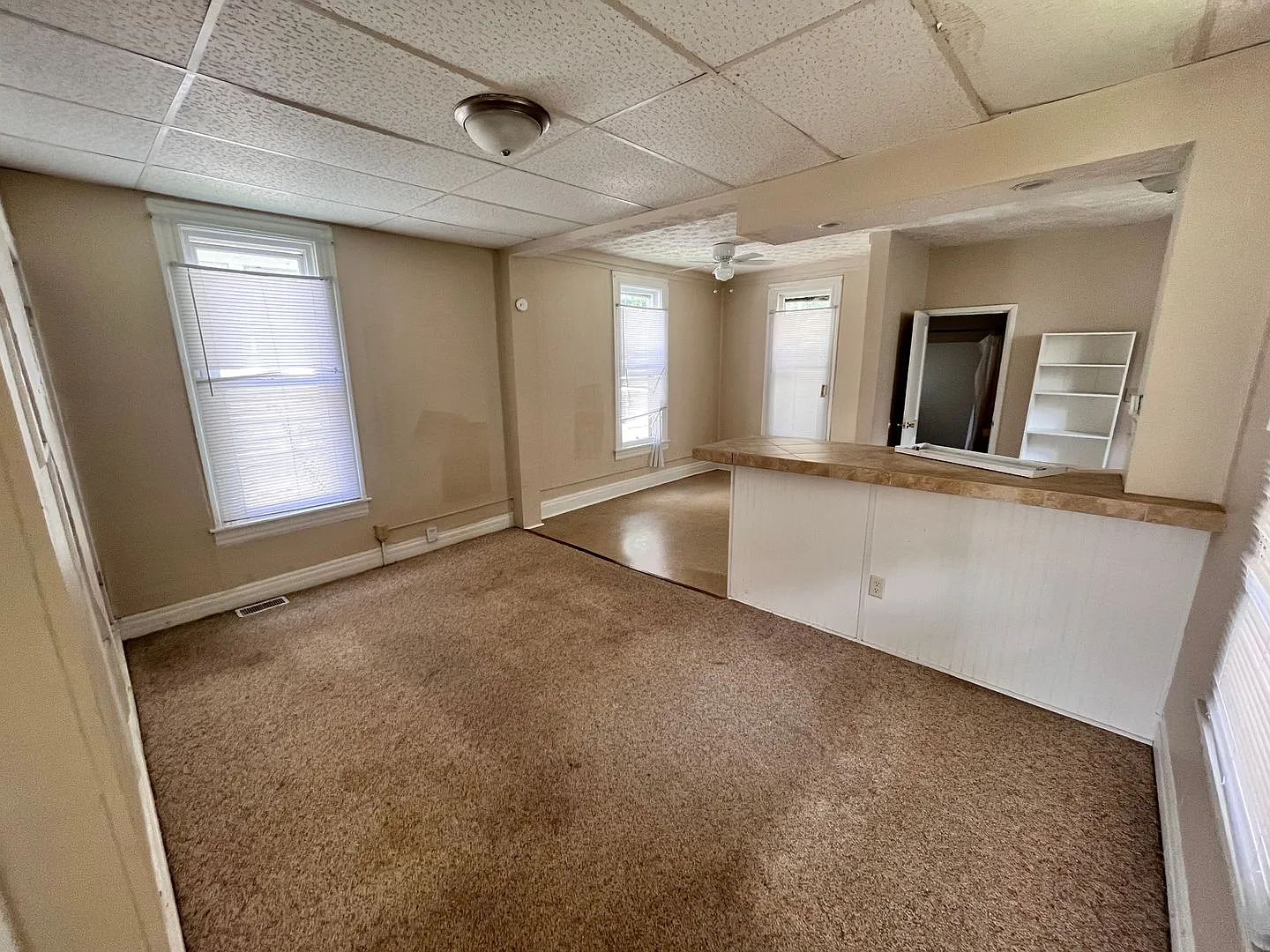 3 Bedroom 2 Bath Located Near Campus — Photo 2