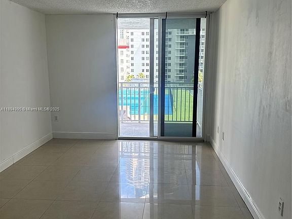 3rd image of 850 N Miami Ave #81