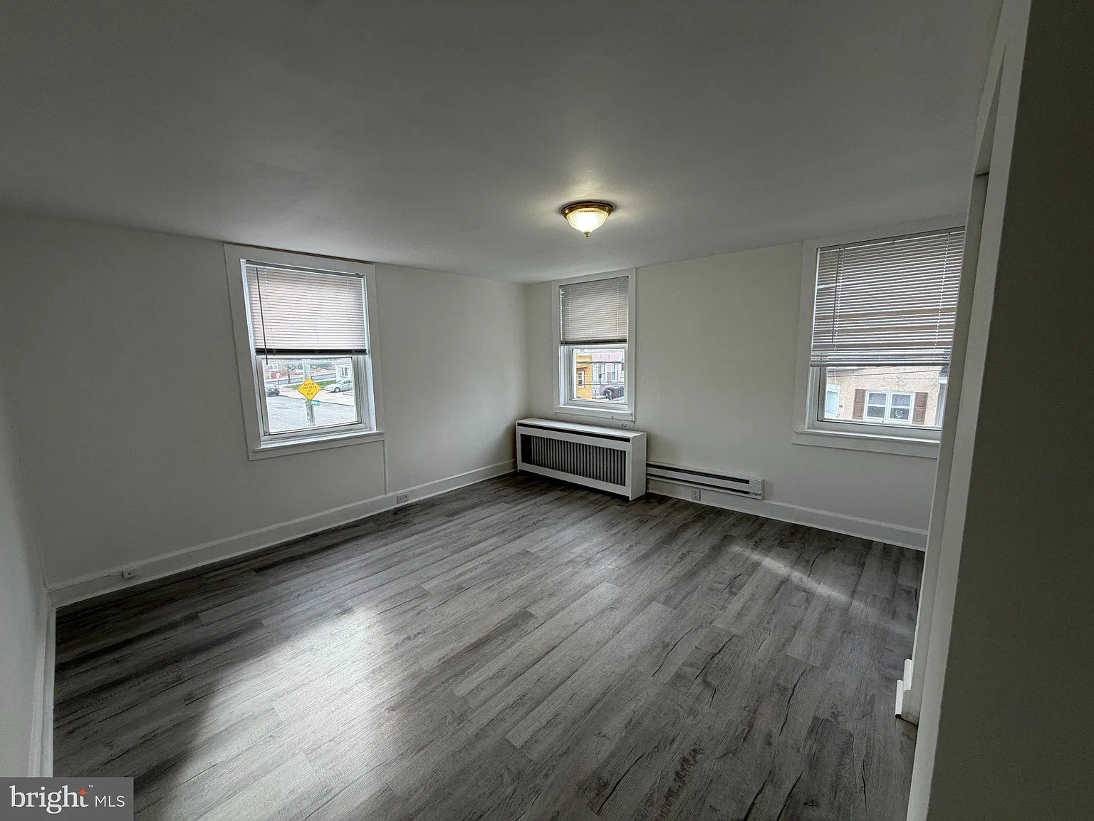 2 bed, 1.0 bath, 800 sqft, $1,500 — Photo 4