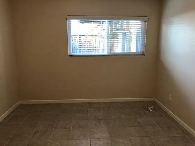8706 Hurlbut St — Photo 27