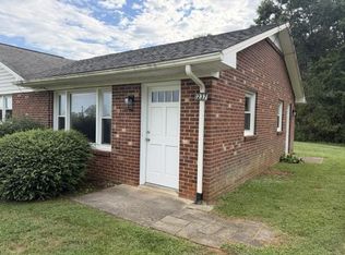 1237 Bonbrook Mill Rd, Rocky Mount, VA 24151