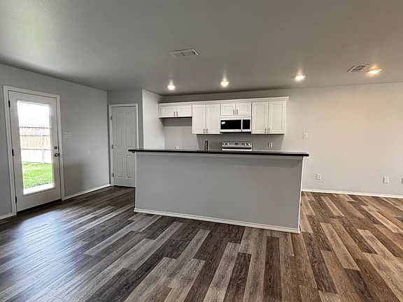 2nd image of 8430 10th Pl