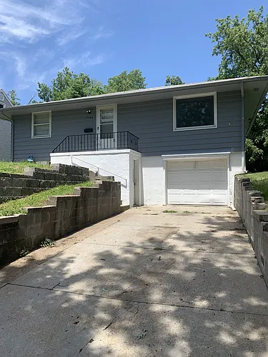 3030 Ernst St Photo 1