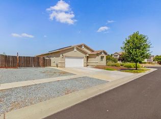 1842 Broken Bit Dr, Plumas Lake, CA 95961