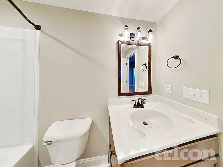 1059 Spicer Dr — Photo 16