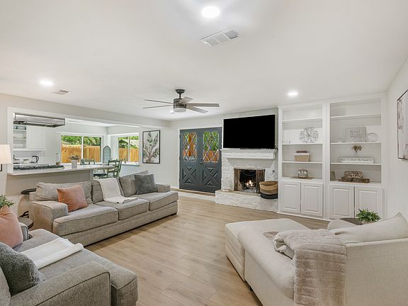 5th image of 2911 Kircaldy Ct