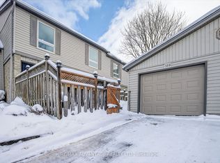 359 Everglade Cres, London, ON N6H4M8