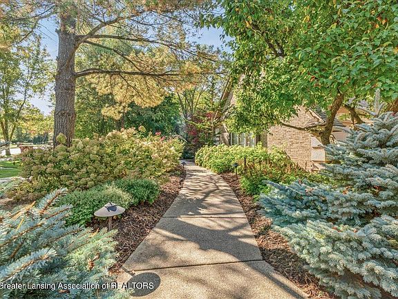 3rd image of 3817 Viceroy Dr