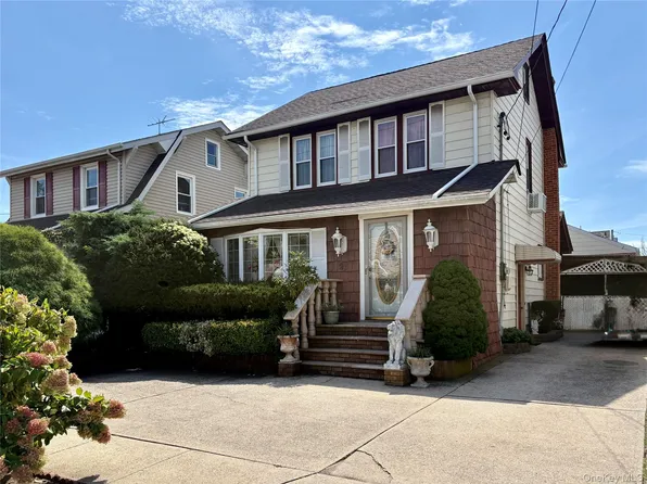 26 E Oxford Street, Valley Stream, NY 11580