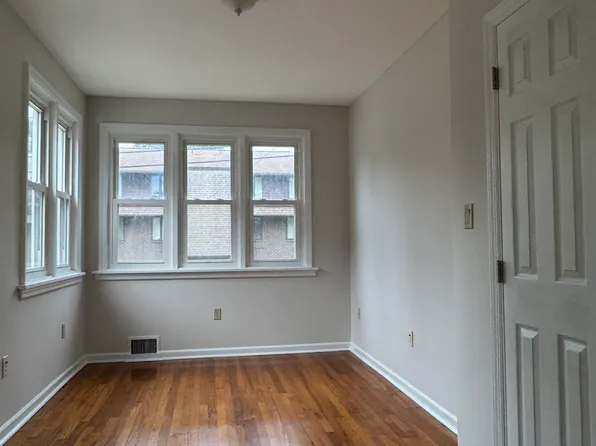 15 N Meadowcroft Ave APT 1, Pittsburgh, PA 15216
