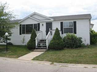 335 Mallard Ln, Sandwich, IL 60548