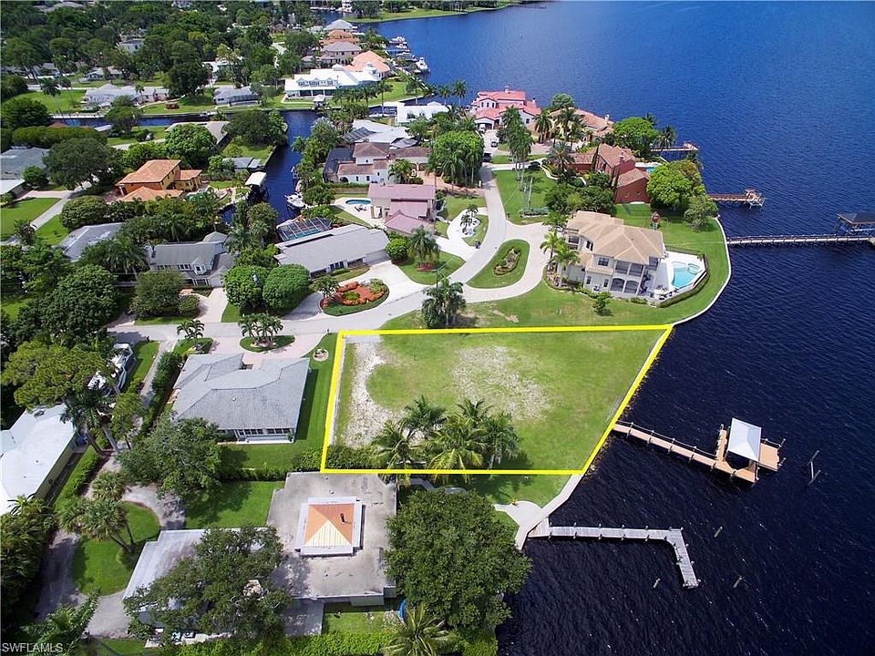 1st image of 961 Aqua Ln