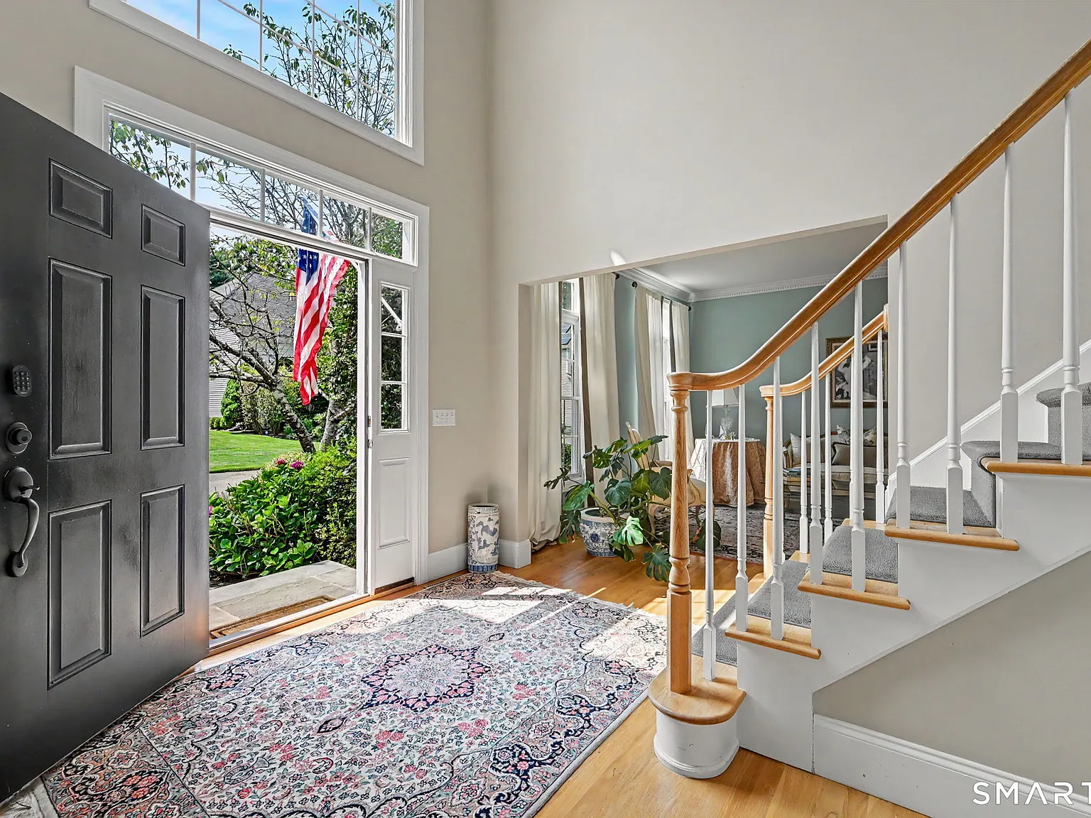 4 bed, 2.5 bath, 2930 sqft, $8,000 — Photo 4