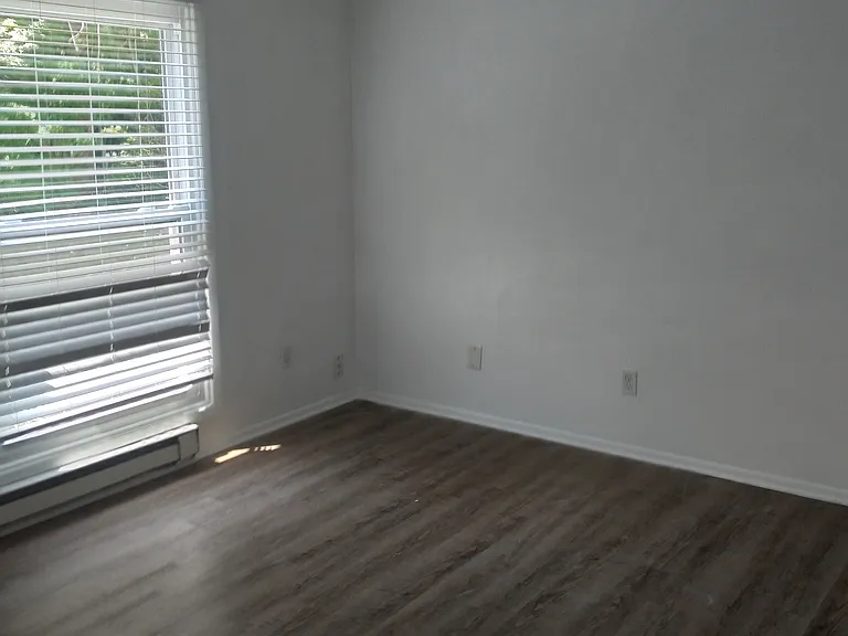 213 Grantwood Dr — Photo 22