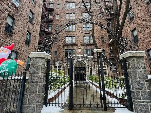 92-05 Whitney Ave APT A27, Elmhurst, NY 11373