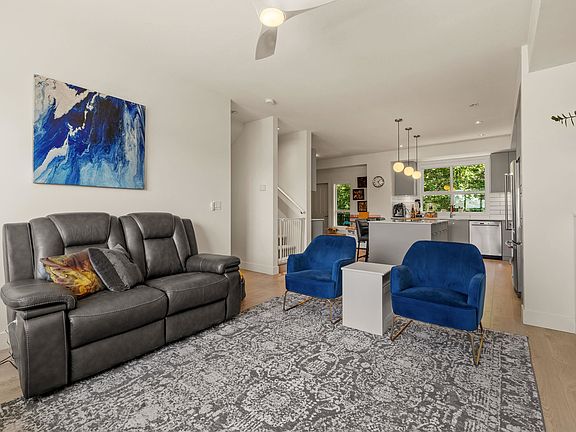 5th image of 16561 17a Ave #128
