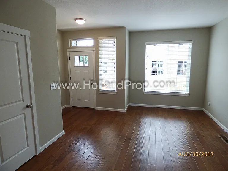 18390 Annamae Ln — Photo 5