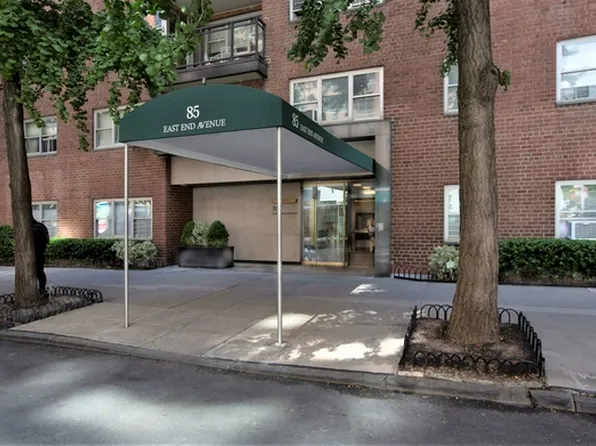 85 East End Avenue image 18 of 19