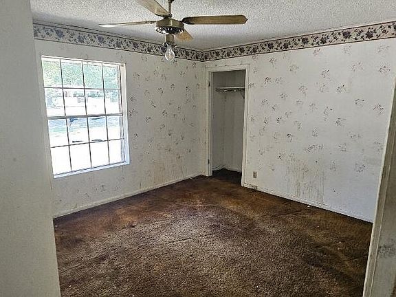 4th image of 775 Holly Grove Rd