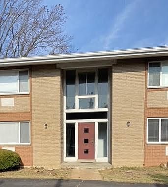 1st image of 701 Lepere Ave APT B