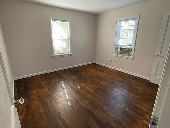 5th image of 3851 Superior Ave #2-2-2