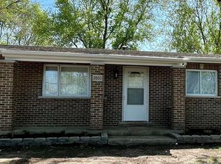 2603 Crystal Lake Rd, Cary, IL 60013