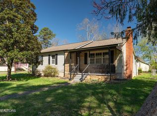 4710 E Lincoln Cir, Knoxville, TN 37918