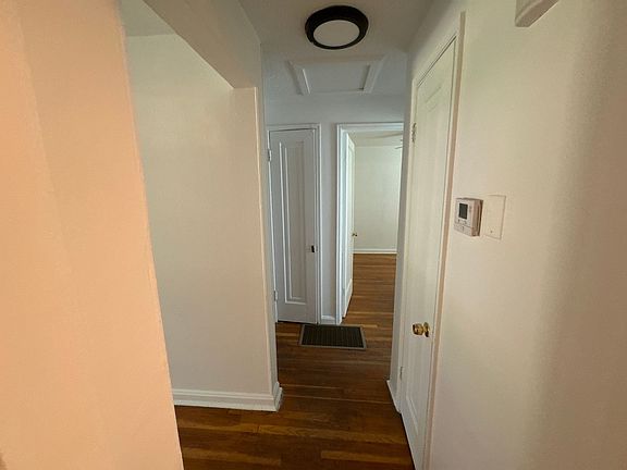 5th image of 8117 Bluemont Way