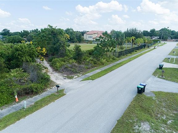 5th image of 8029 Palm Lake Dr