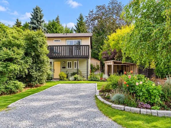 3035 Metchosin Rd, Colwood, BC V9B 4Y6