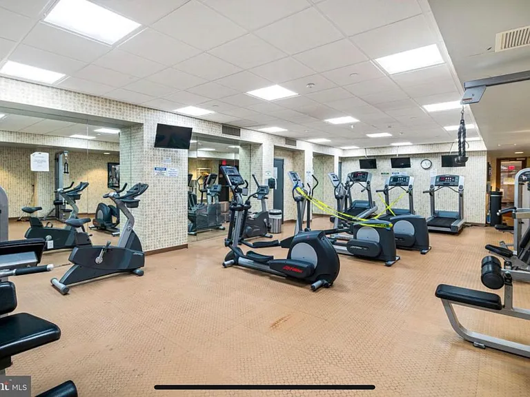 2601 Pennsylvania Ave #630 — Photo 4
