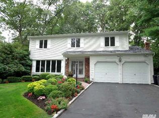 87 S Washington Ave, Centereach, NY 11720