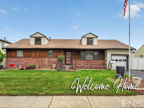 14 Chase Ave, Avenel, NJ 07001