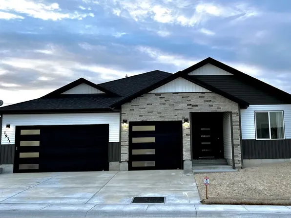 652 Spring Creek Pkwy, Spring Creek, NV 89815