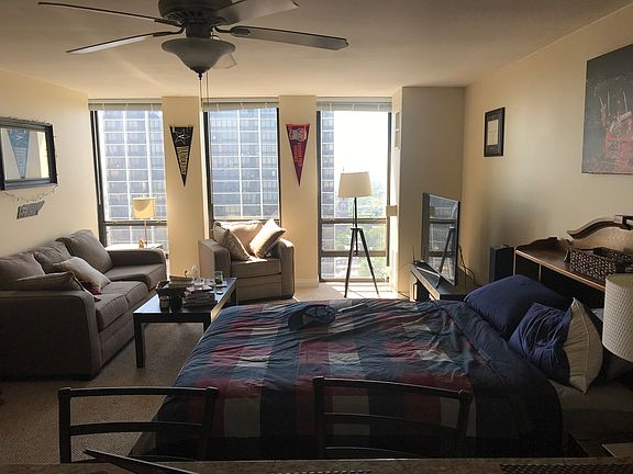 4th image of 1660 N Lasalle St APT 2804