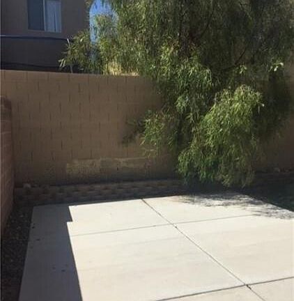 3rd image of 9229 Millikan Ave