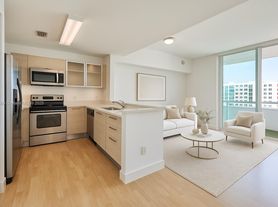350 NE 24th St