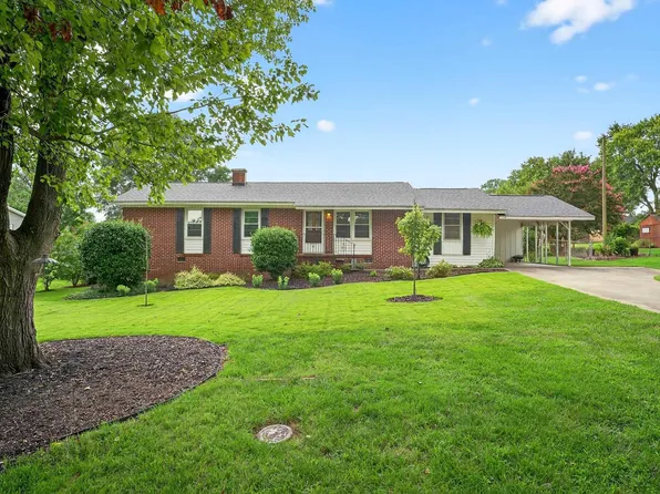 106 Paxton St, Mauldin, SC 29662