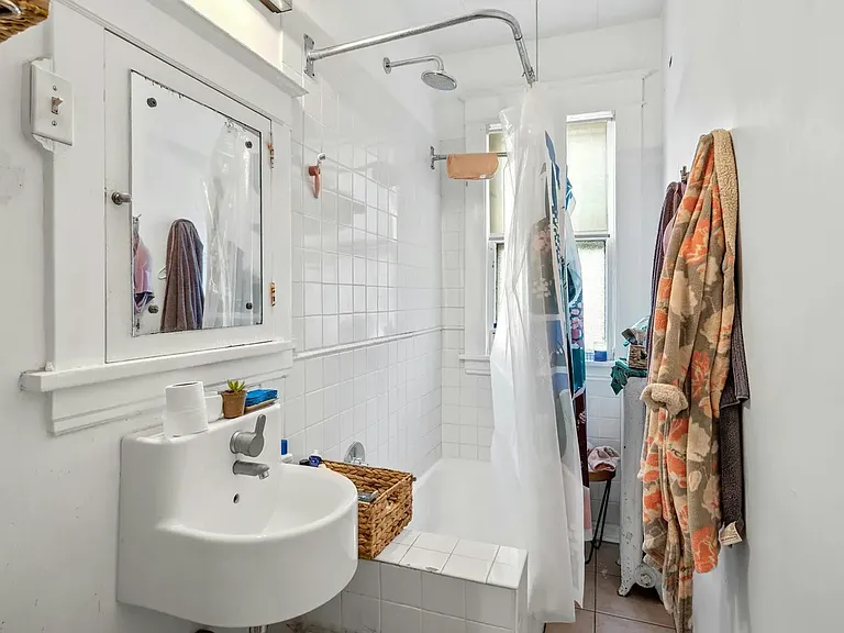 2325 Pleasant Ave #2 — Photo 21
