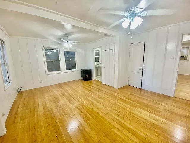 1 bed, 1.0 bath, 600 sqft, $900 — Photo 2