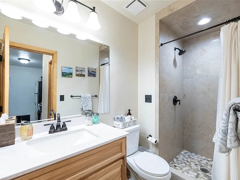1384 Park Ave #215 — Photo 64