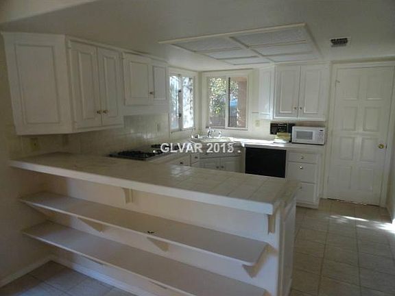 5th image of 4921 Tierra Del Sol Dr