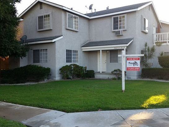 1st image of 10623 Chestnut St #27