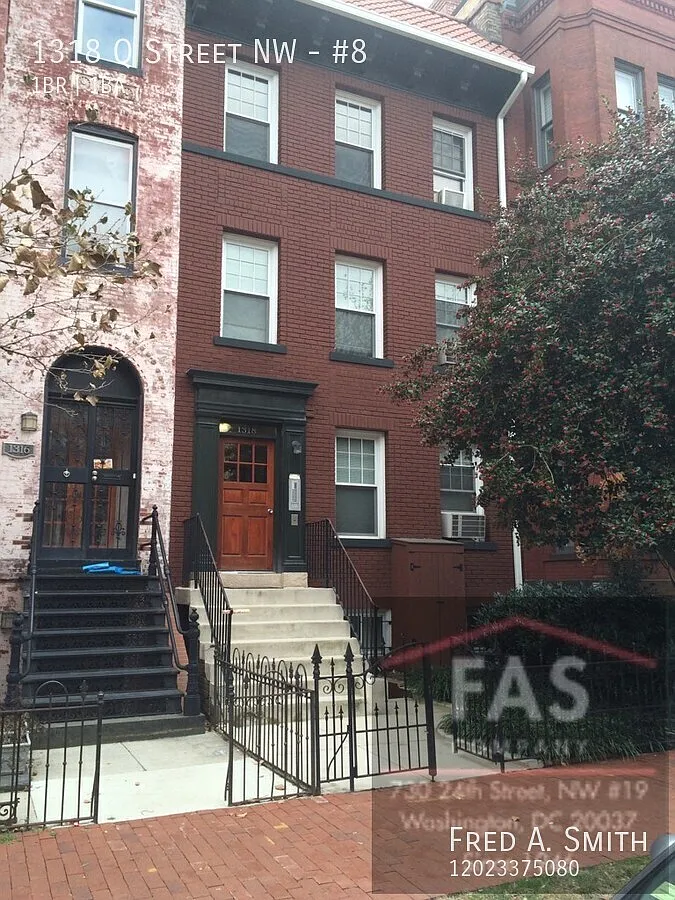 One Bedroom Apartment in Logan Circle Available Now — Photo 1