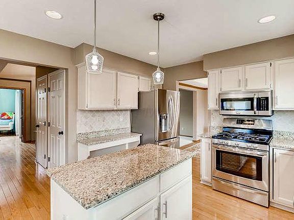 5th image of 248 Briarbend Blvd