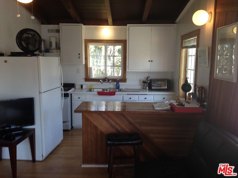 1st image of 22844 Pacific Coast Hwy APT 2