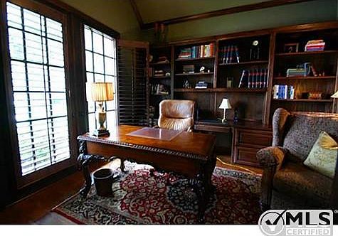 Elegance office with built in cabinets.