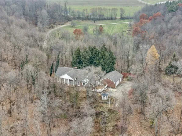4165 Surrey Dr, Minerva, OH 44657
